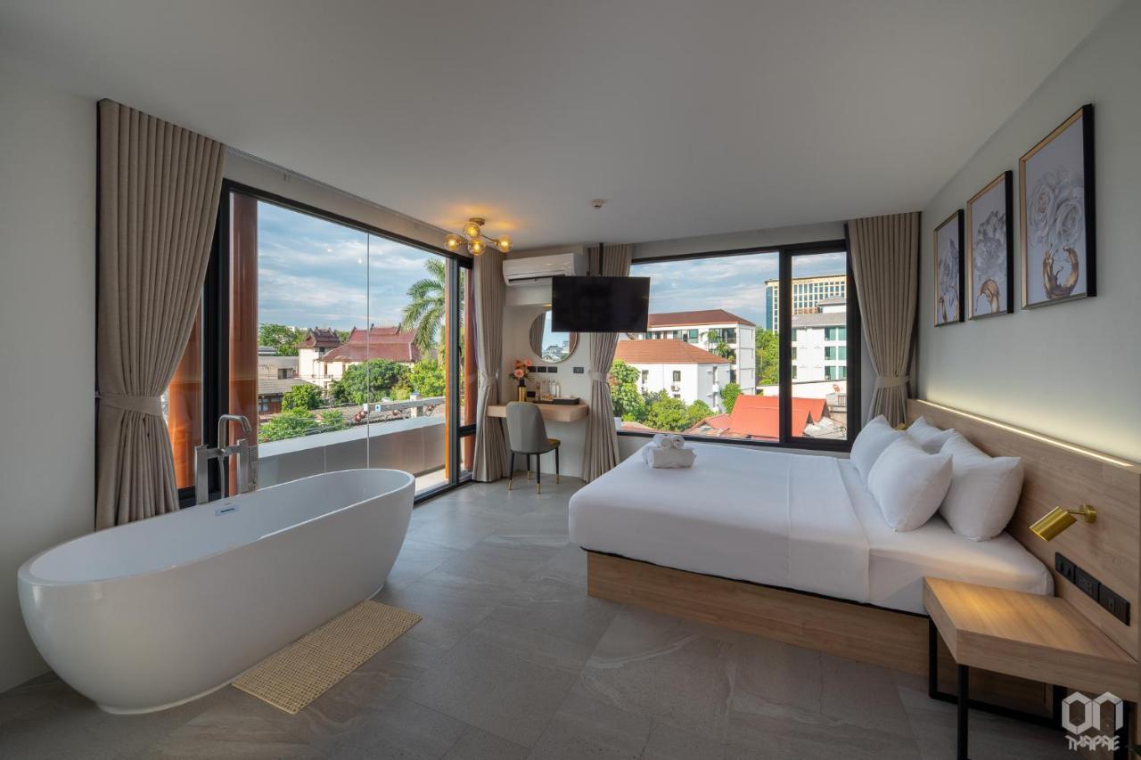 On Thapae Gate Chiangmai Hotel Чиангмай Екстериор снимка