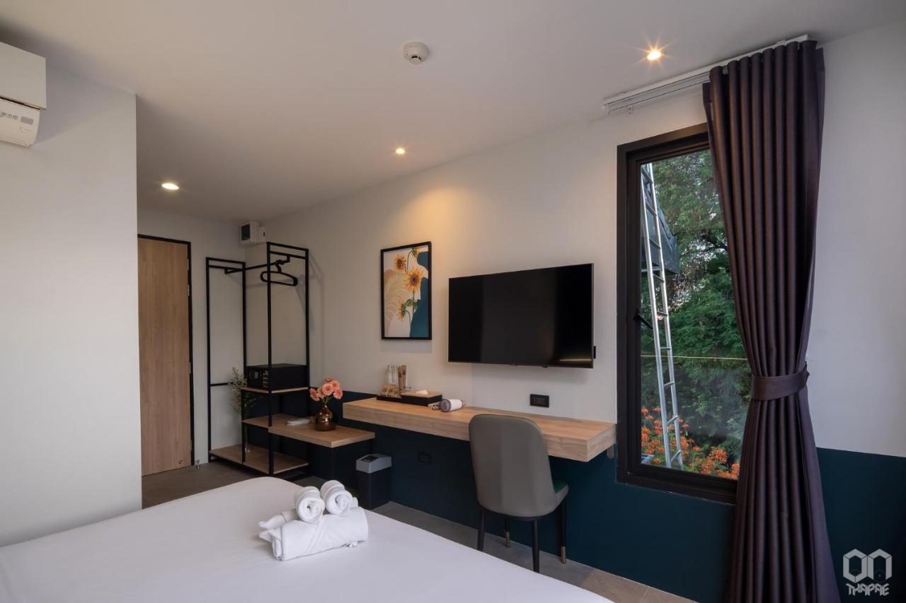 On Thapae Gate Chiangmai Hotel Чиангмай Екстериор снимка