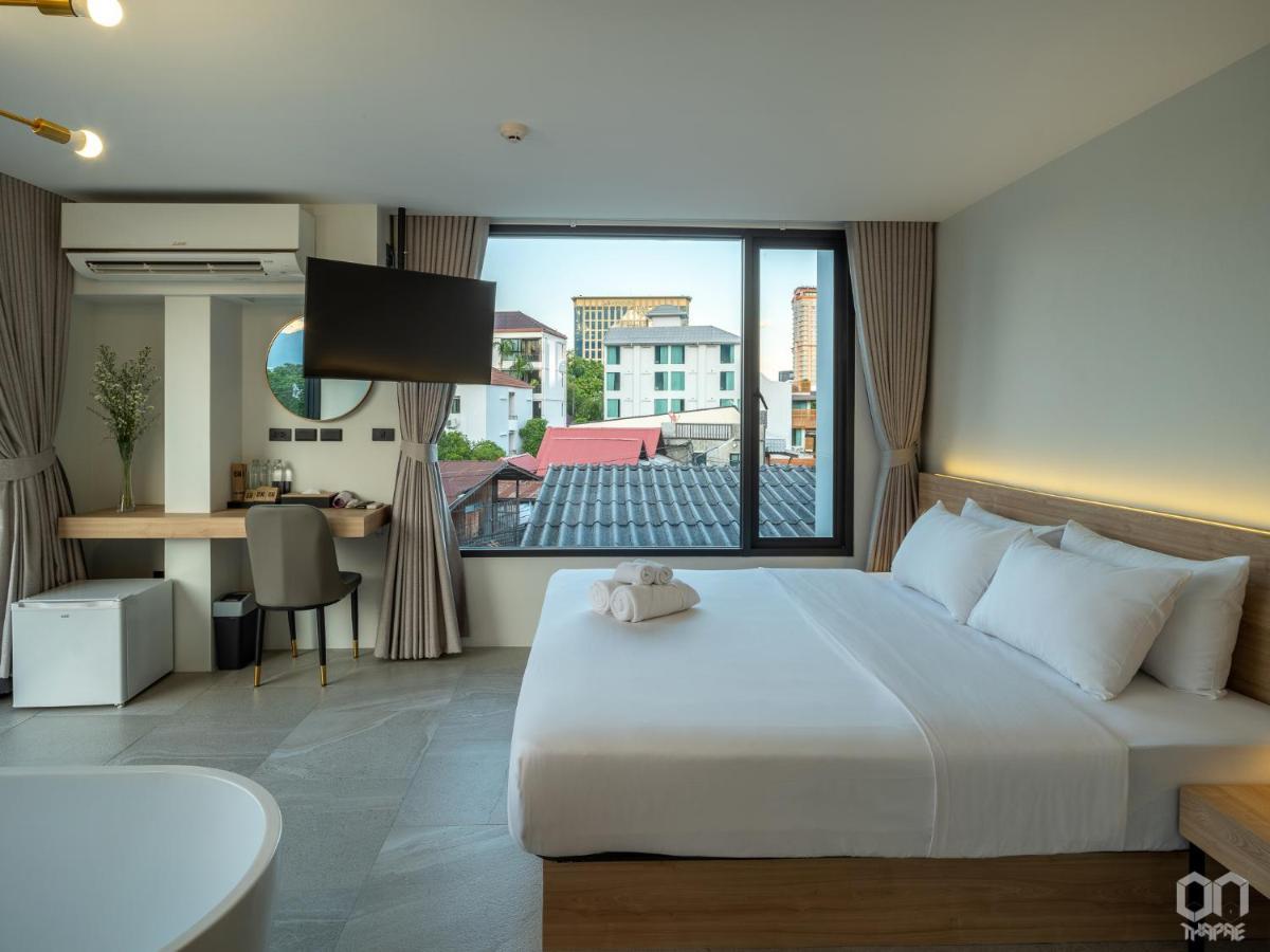 On Thapae Gate Chiangmai Hotel Чиангмай Екстериор снимка