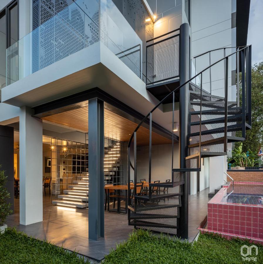 On Thapae Gate Chiangmai Hotel Чиангмай Екстериор снимка